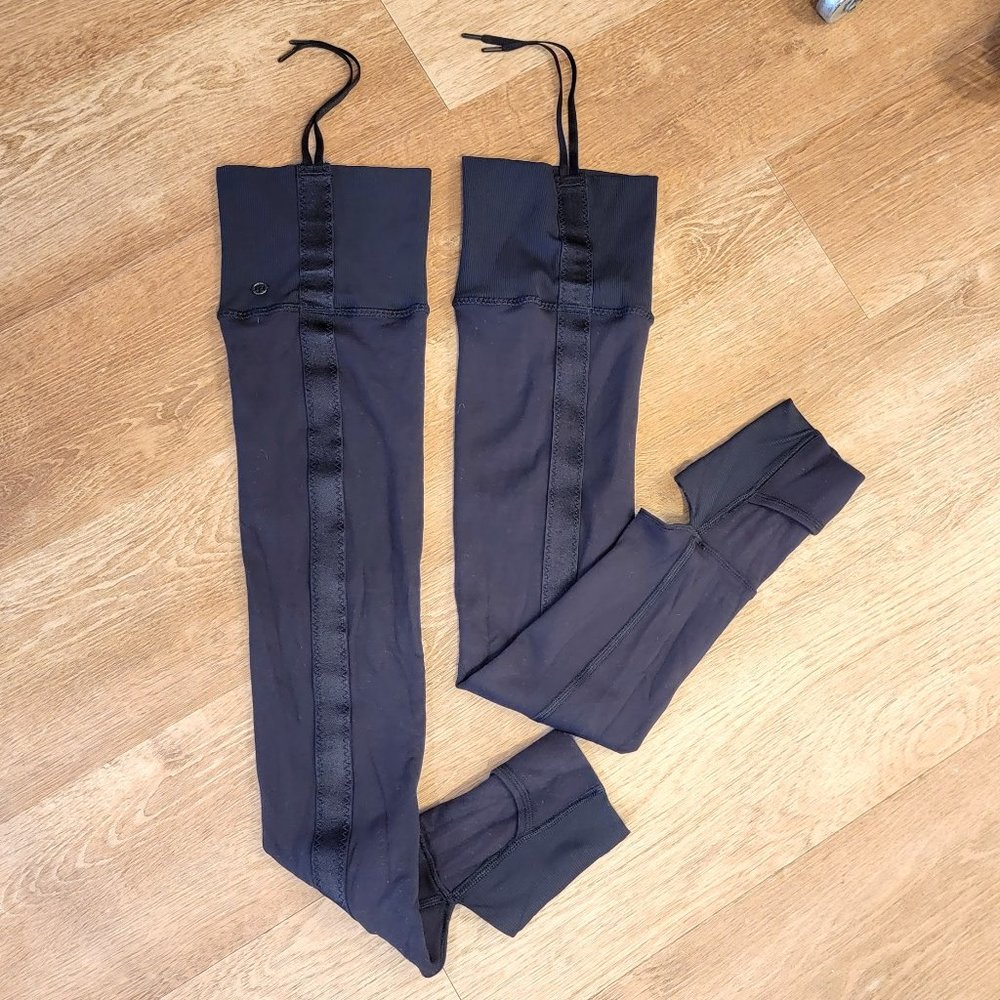 Leg Warmers, LULULEMON Black Stirup, Gathered Option Toe Cover Option OS